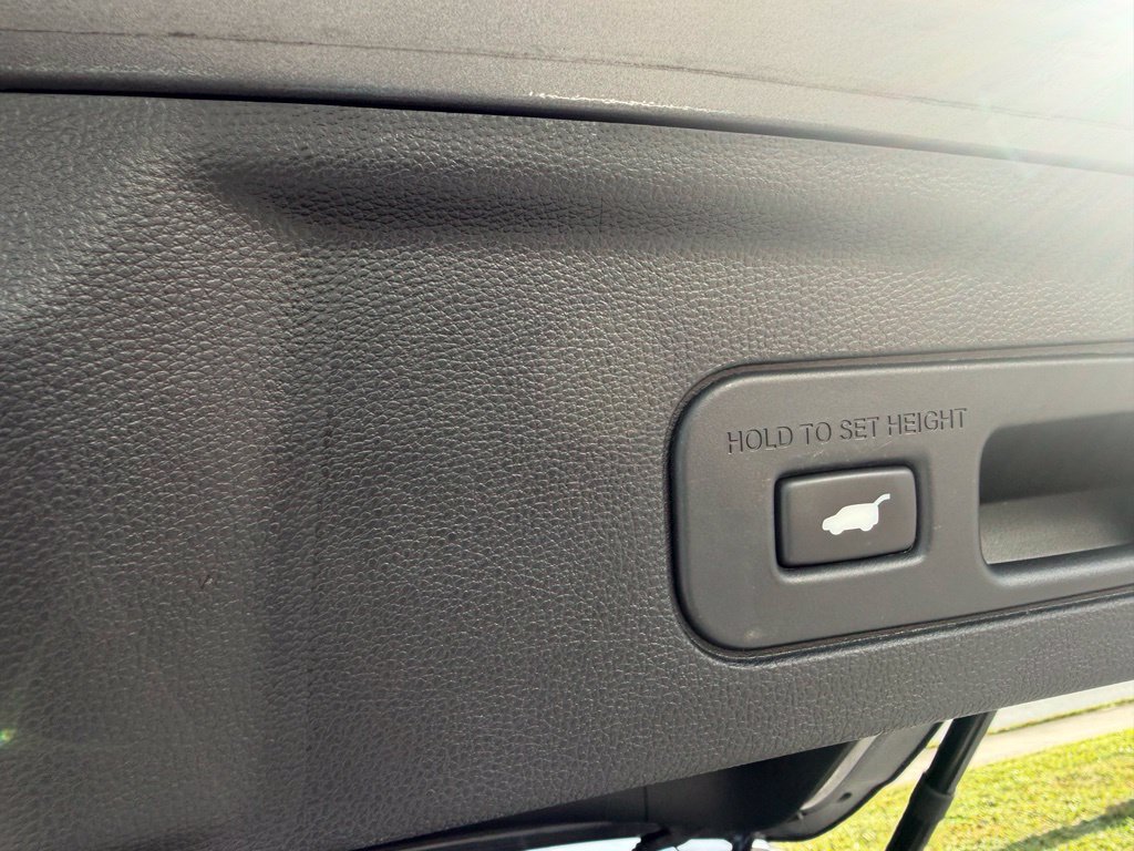 Used 2022 Acura MDX w/ Technology Package AWD/4WD image 10