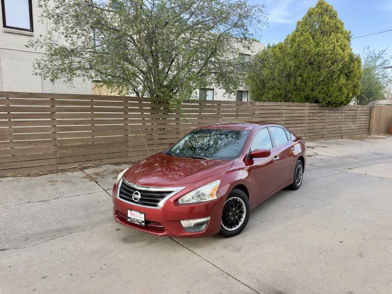 Used 2015 Nissan Altima 2.5 S w/ Power Driver Seat Package FWD image 1
