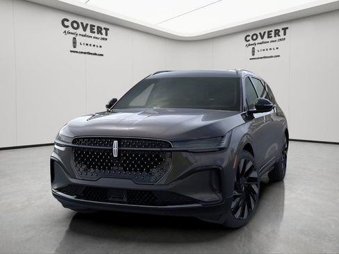 New 2026 Lincoln Nautilus Reserve w/ Jet Appearance Package image 2