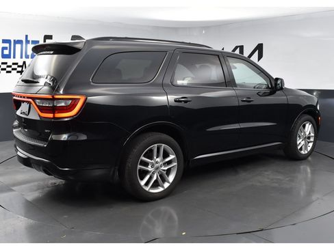 Used 2024 Dodge Durango GT RWD image 5