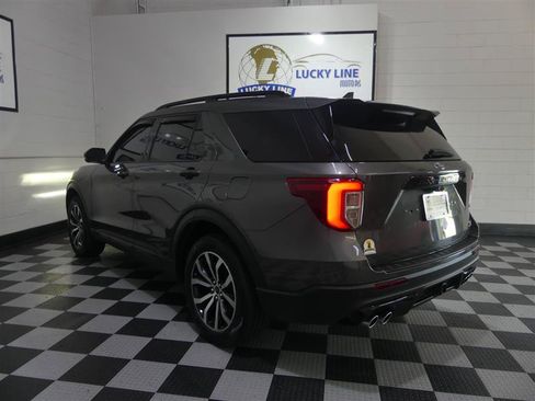 Used 2020 Ford Explorer ST w/ Premium Technology Package AWD/4WD image 11