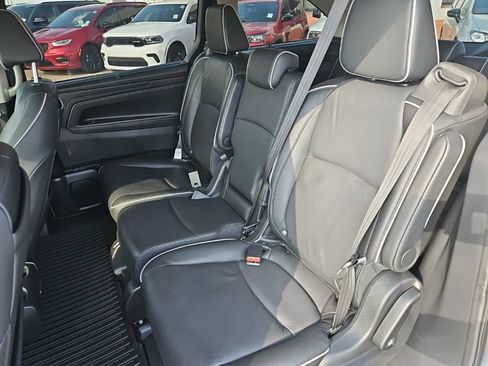 Used 2025 Honda Odyssey Touring image 21