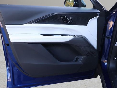 New 2026 Cadillac Lyriq Sport image 10