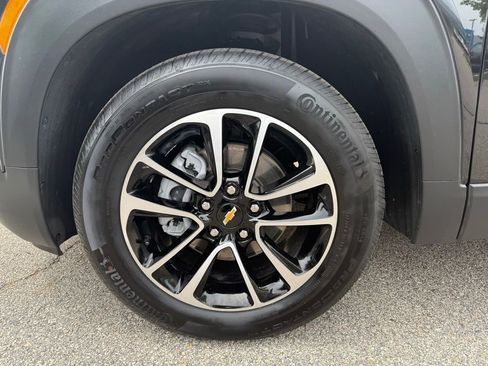 Used 2026 Chevrolet TrailBlazer LT w/ LT Cold Weather Package FWD image 28