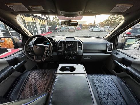 Used 2018 Ford F150 XLT image 16