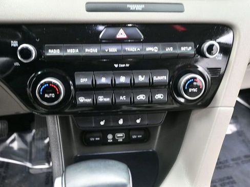 Used 2019 Kia Sportage EX w/ EX Premium Package image 11