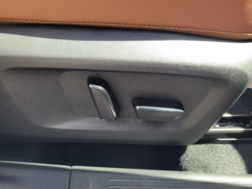 New 2026 Nissan Rogue Platinum AWD/4WD image 40