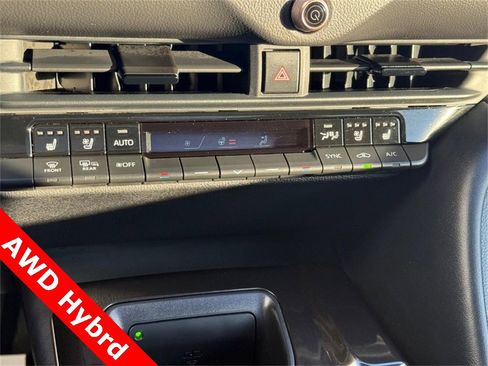 Used 2024 Toyota Crown Platinum w/ Carpet Mat Package (TMS) image 22