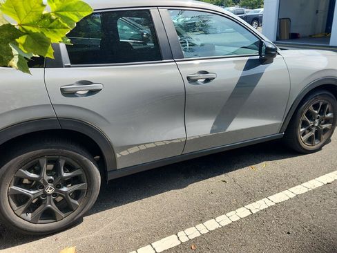 Certified 2025 Honda HR-V Sport image 3