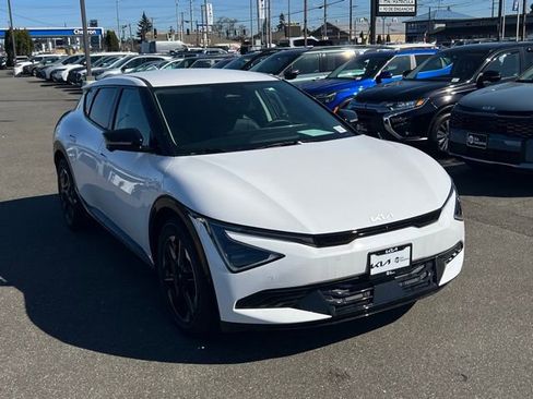 New 2025 Kia EV6 Wind AWD/4WD image 5