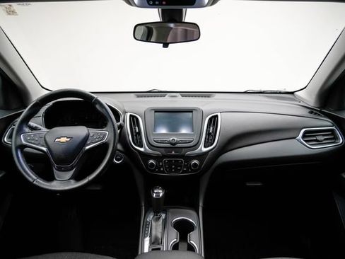 Used 2018 Chevrolet Equinox LT FWD image 26