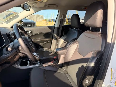 Used 2019 Jeep Compass Latitude w/ Safety & Security Group FWD image 11
