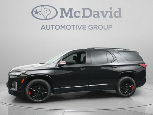 Used 2023 Chevrolet Traverse Premier w/ Redline Edition FWD image 5