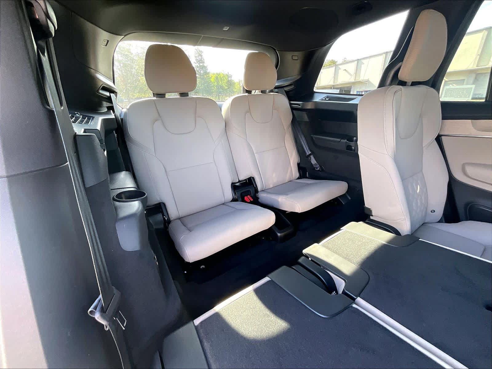 New 2027 Volvo XC90 B6 Plus AWD/4WD image 28