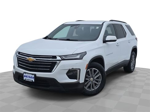 Certified 2022 Chevrolet Traverse LT image 1