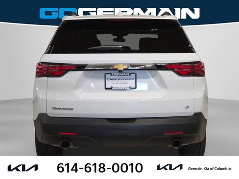 Used 2022 Chevrolet Traverse LT image 10