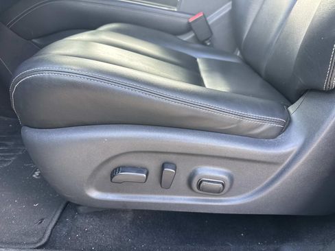 Used 2024 Nissan Murano SV AWD/4WD image 14