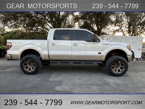 Used 2012 Ford F150 Lariat w/ Lariat Chrome Pkg image 2