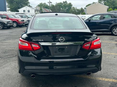 Used 2016 Nissan Altima 2.5 SL w/ 2.5 Technology Package FWD image 11