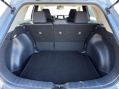 Used 2024 Toyota Corolla Cross LE image 17