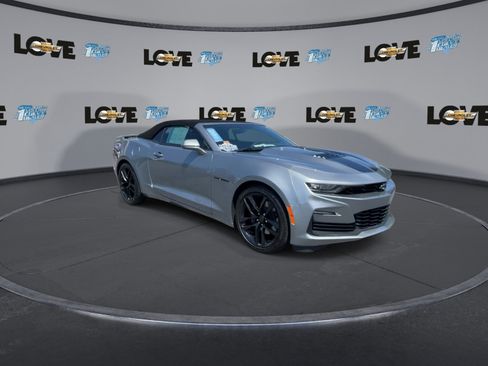 Used 2023 Chevrolet Camaro SS RWD image 2
