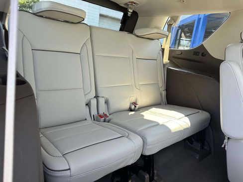 Used 2023 GMC Yukon Denali AWD/4WD image 28