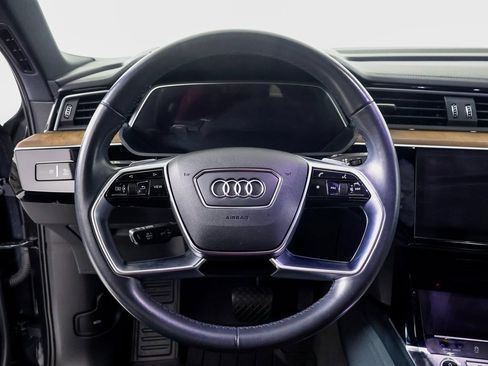 Used 2022 Audi e-tron Premium Plus image 9