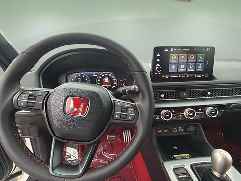 Used 2025 Honda Civic Type R image 14
