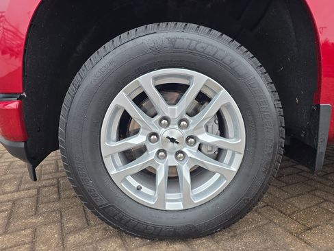 Used 2020 Chevrolet Silverado 1500 RST image 11