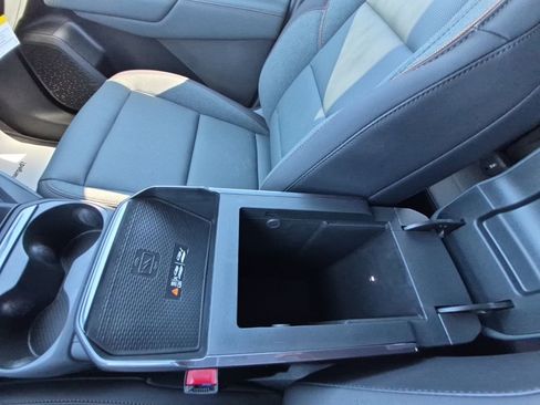 New 2026 GMC Terrain AT4 w/ Technology Package II image 30