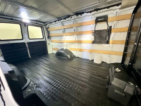 Used 2020 Chevrolet Express 2500 Work Van w/ Driver Convenience Package image 29