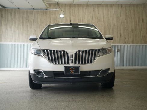 Used 2015 Lincoln MKX FWD w/ Equipment Group 102A image 2