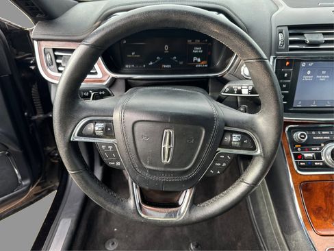 Used 2020 Lincoln Continental FWD image 27