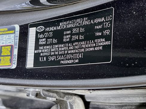 Used 2023 Hyundai Elantra SEL w/ Convenience Package FWD image 31