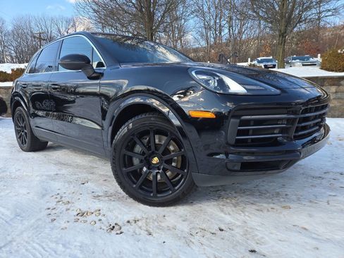 Used 2020 Porsche Cayenne S image 41