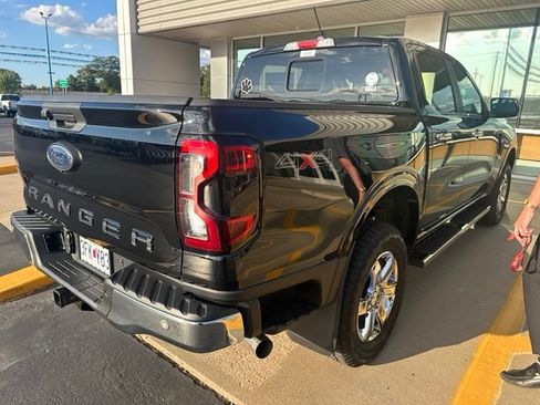 Used 2025 Ford Ranger XLT w/ Equipment Group 301A High AWD/4WD image 3