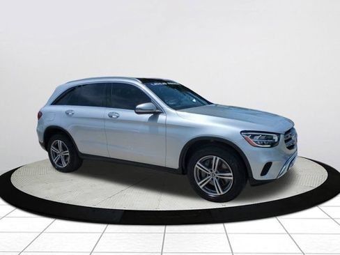 Used 2020 Mercedes-Benz GLC 300 4MATIC image 1