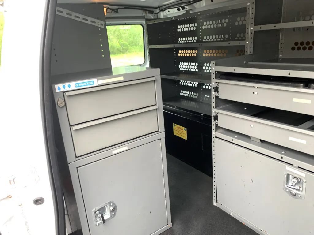 Used 2010 Ford E-250 and Econoline 250 RWD image 11
