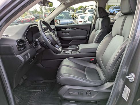 Certified 2025 Honda Pilot EX-L image 28