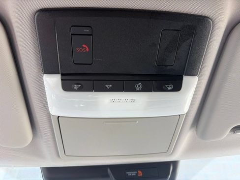 Used 2024 Mitsubishi Outlander SE FWD image 22