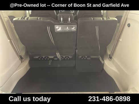 Used 2017 Chrysler Pacifica Touring-L Plus w/ Advanced Safetytec Group FWD image 10