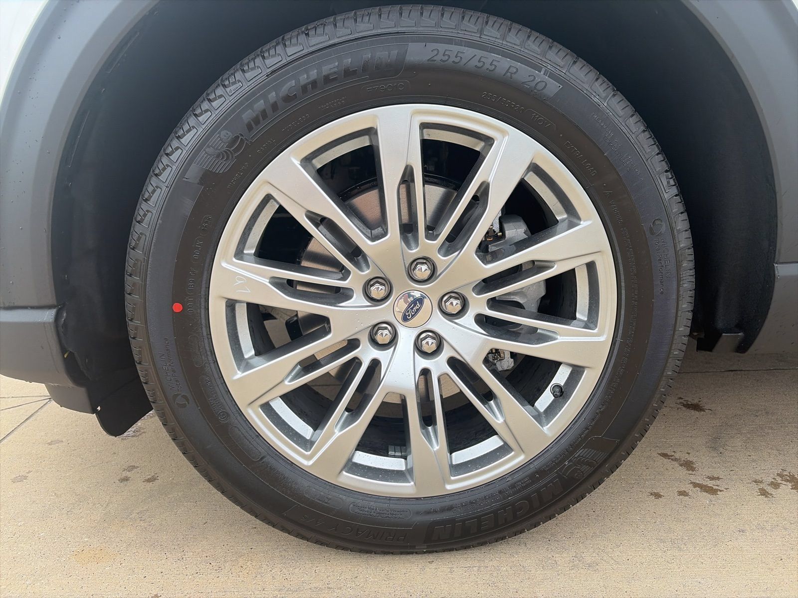 Certified 2026 Ford Explorer Platinum RWD image 9