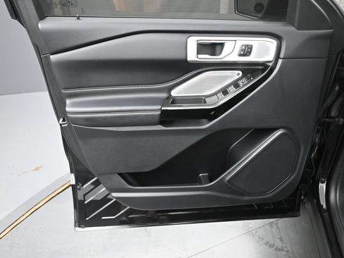 Used 2023 Ford Explorer ST w/ Equipment Group 401A AWD/4WD image 22