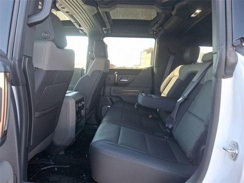 New 2025 GMC Hummer EV 2X image 7