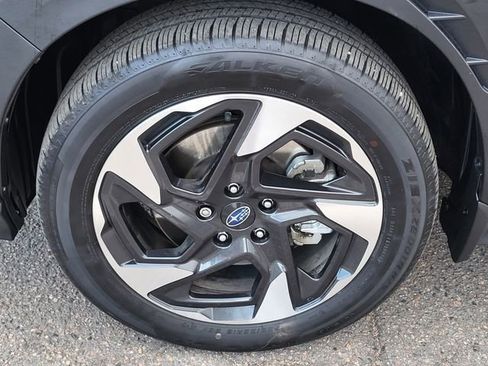 Used 2024 Subaru Crosstrek 2.5i Limited w/ Crosstrek Mirror Package image 10