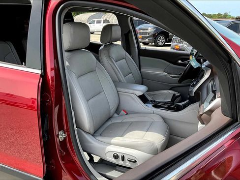 Used 2017 GMC Acadia SLT image 8