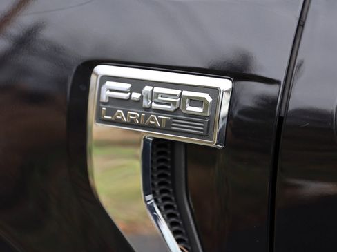 Used 2023 Ford F150 Lariat image 3