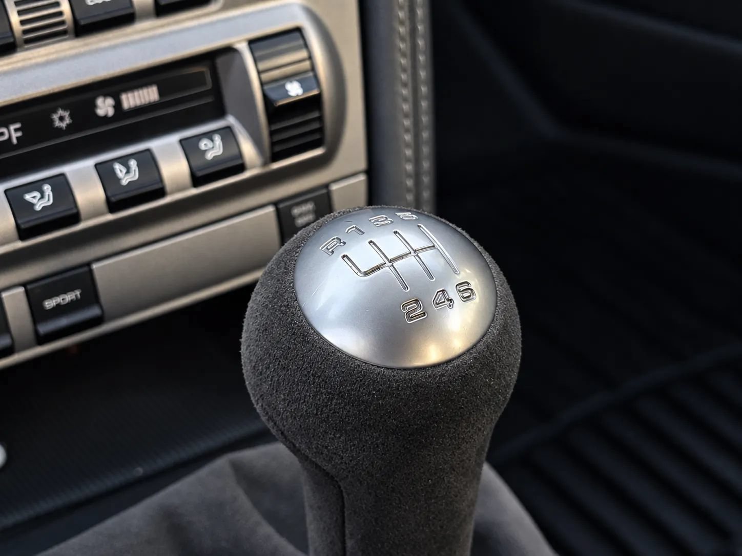 Used 2007 Porsche 911 Turbo AWD/4WD image 33