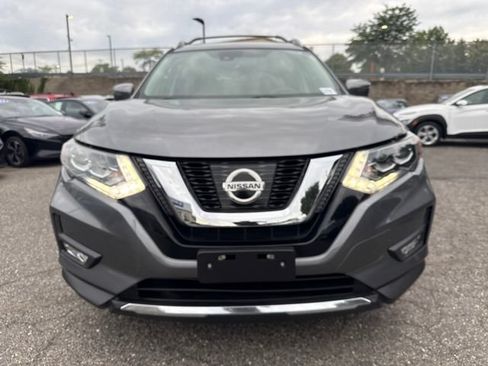 Used 2017 Nissan Rogue SL w/ SL Premium Package AWD/4WD image 2