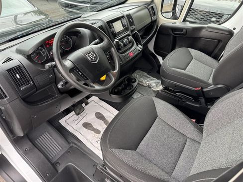 Used 2021 RAM ProMaster 2500 FWD image 2